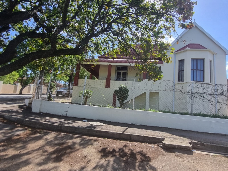 3 Bedroom Property for Sale in Uitenhage Central Eastern Cape